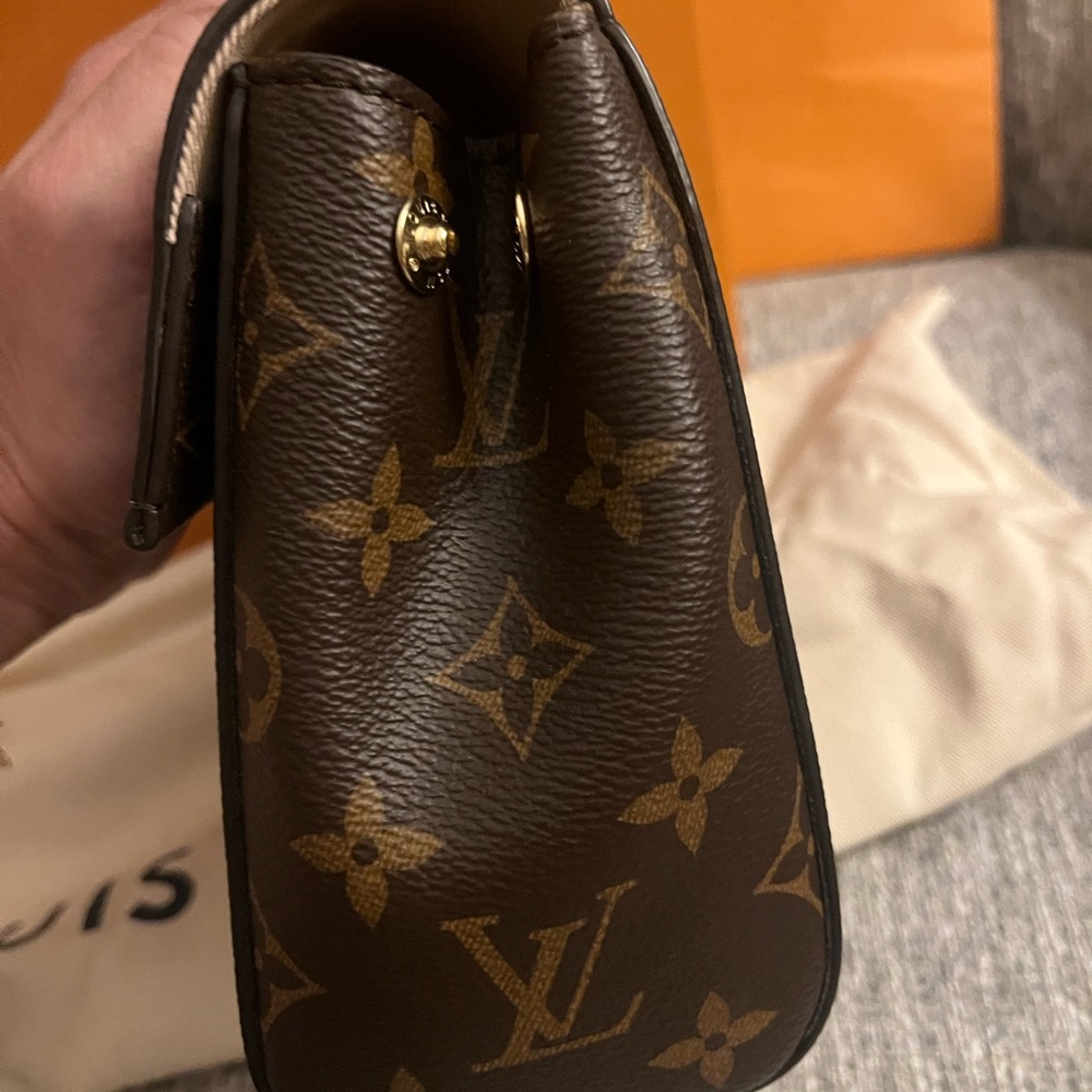 AUTHENTIC Louis Vuitton Monogram Canvas Cluny Mini - Picture 13 of 16